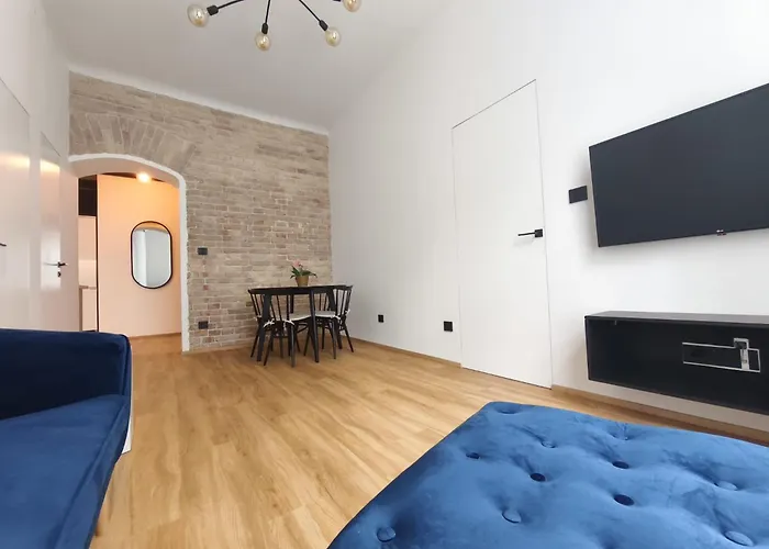 Zehn House 3 In The Center Pozsony