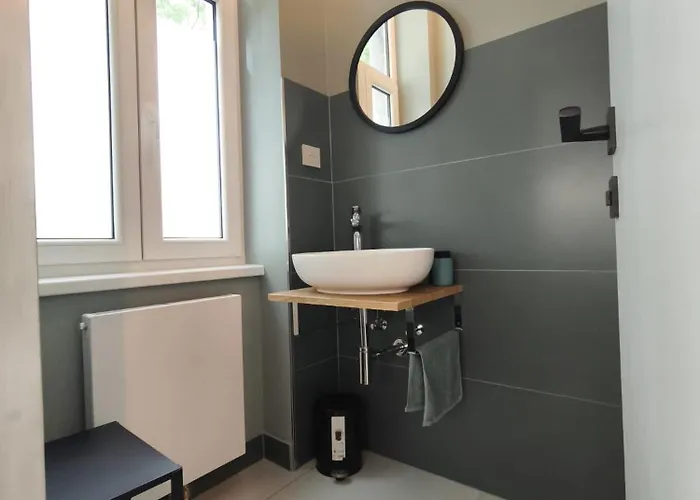 Zehn House 3 In The Center Apartman *