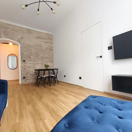 Zehn House 3 In The Center Bratislava