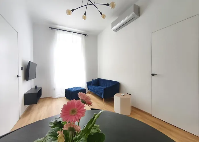 Zehn House 3 In The Center * Bratislava